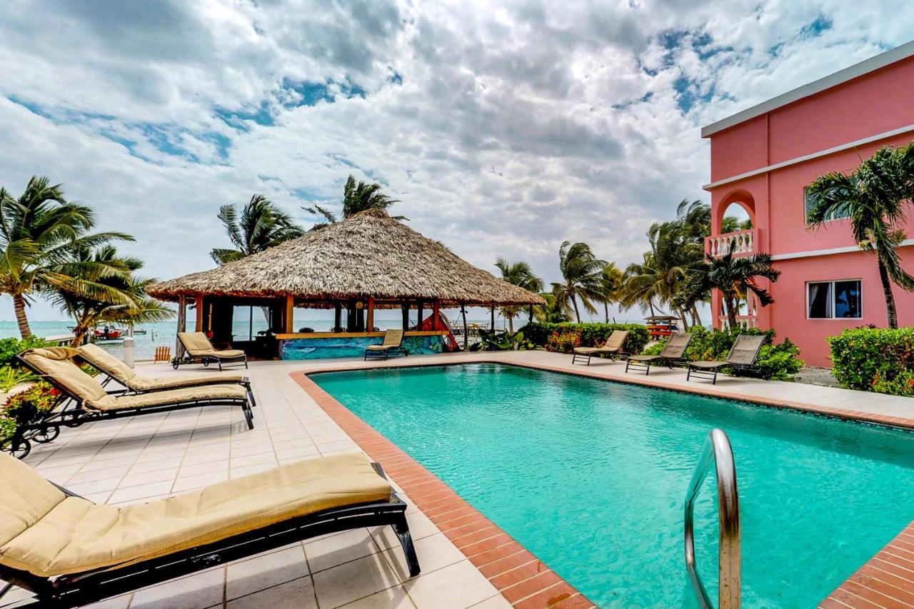 Palm @ Caribe Island Apartment ซานเปโดร ภายนอก รูปภาพ