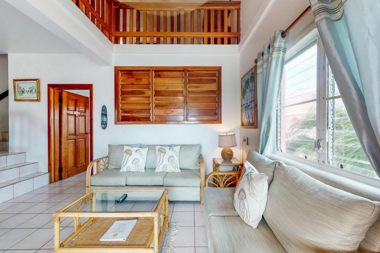 Palm @ Caribe Island Apartment ซานเปโดร ภายนอก รูปภาพ