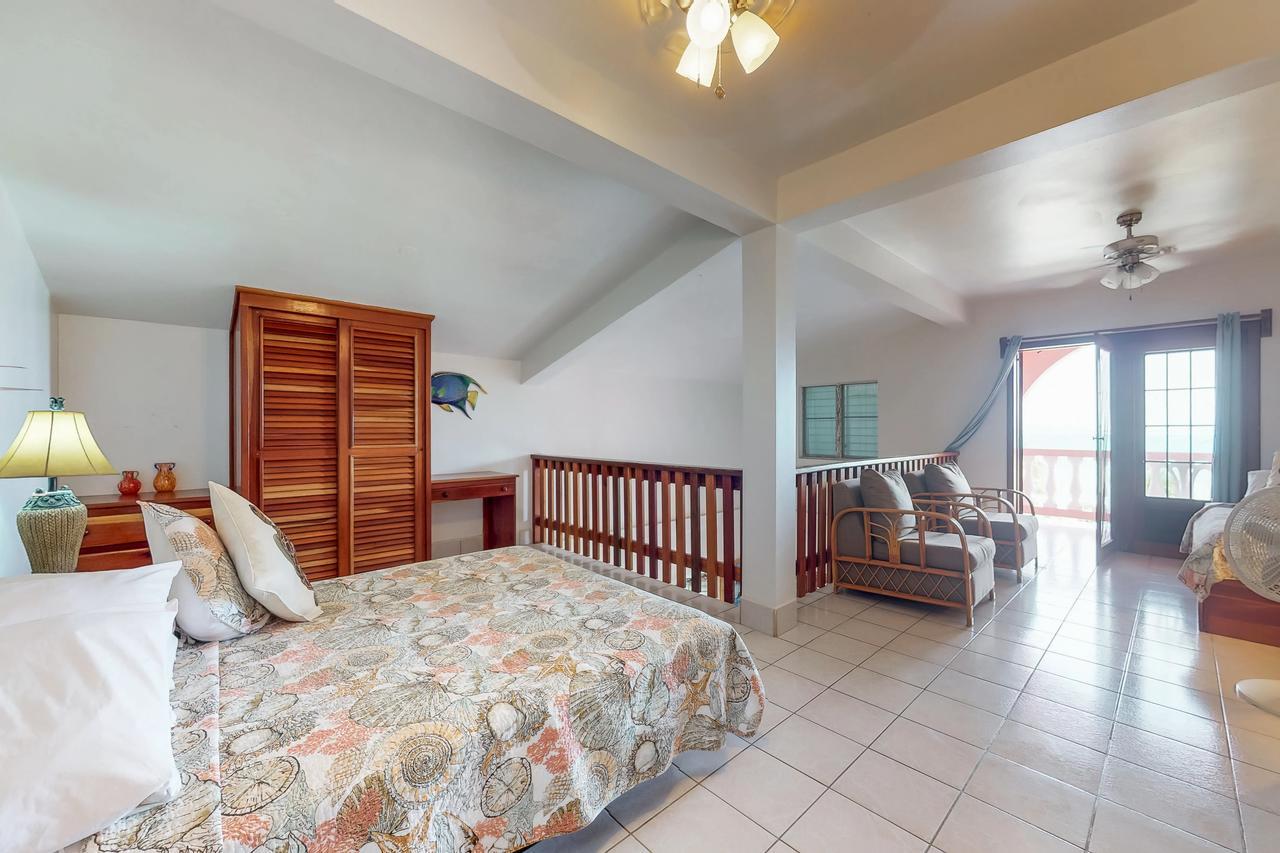 Palm @ Caribe Island Apartment ซานเปโดร ภายนอก รูปภาพ