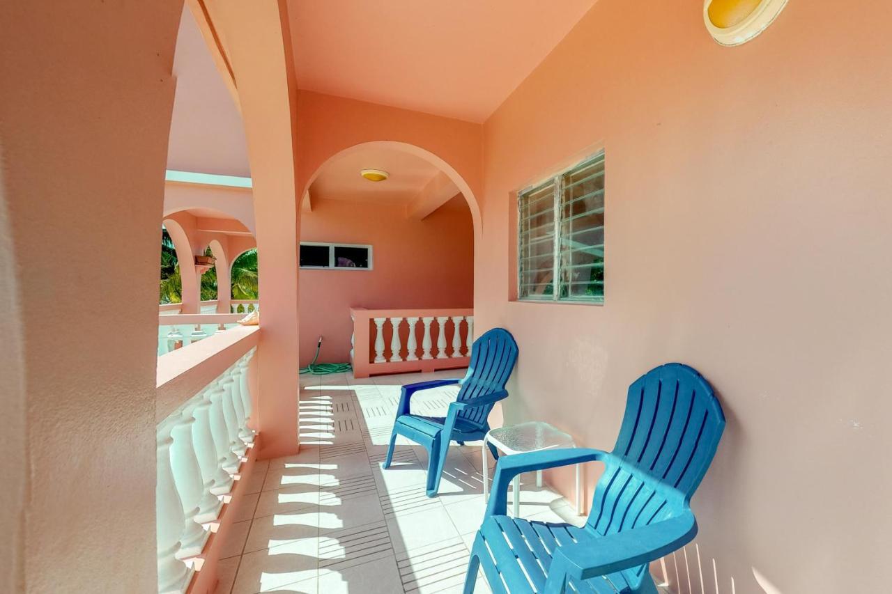 Palm @ Caribe Island Apartment ซานเปโดร ภายนอก รูปภาพ